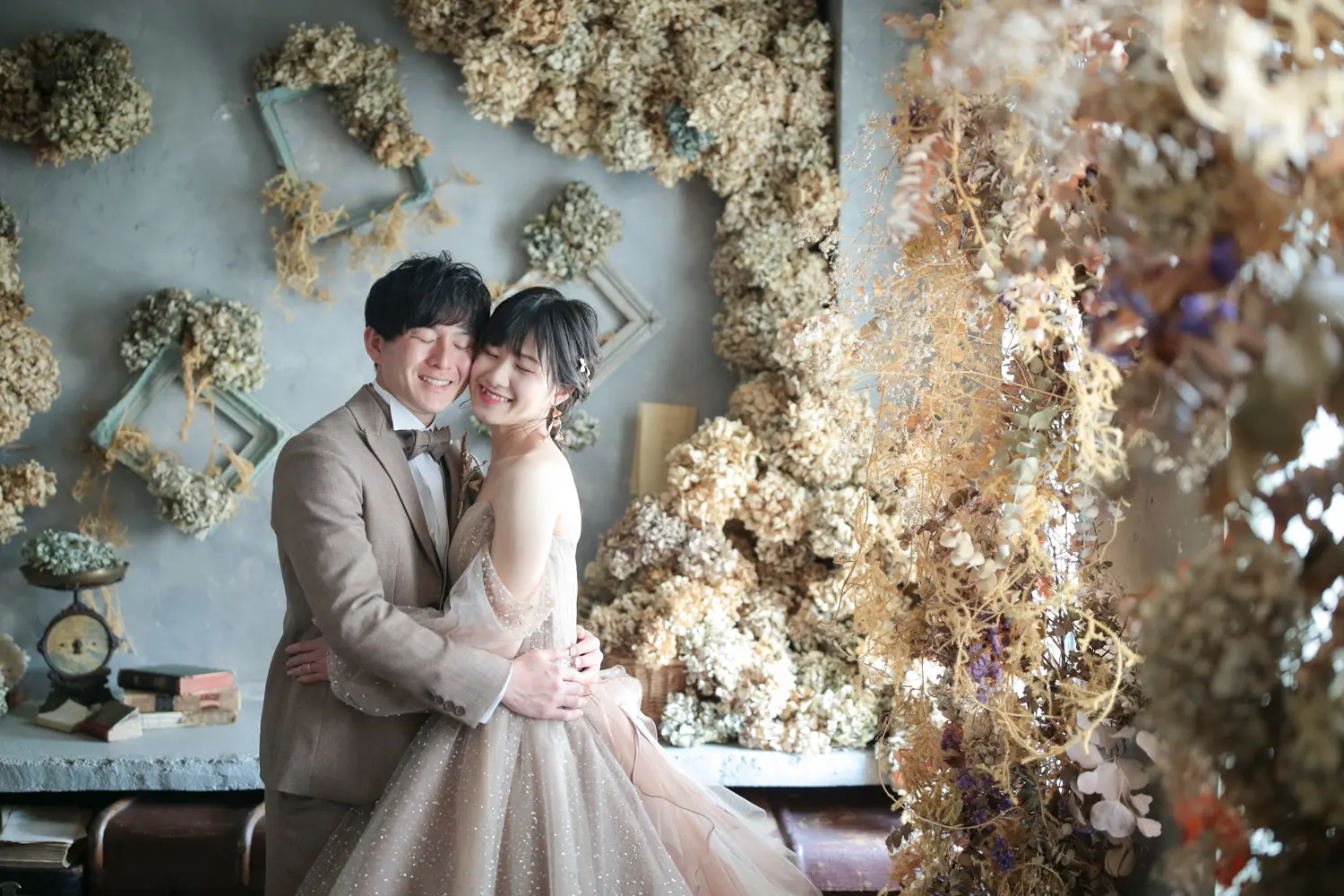 要問い合せ♥️素敵に大好きな写真を飾って♥️ロココ調　ウェディング　額　多種 ウェディングフォトプラン ｜ アケボノスタジオ高松本店